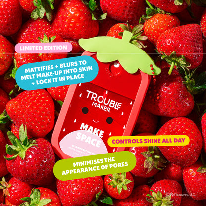 Scarlet the Strawberry Make Space Setting Mist with Snug